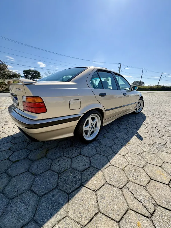 avv-bmw-325i-venda-271d23c-imagem-006