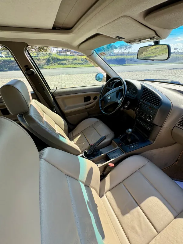 avv-bmw-325i-venda-271d23c-imagem-012