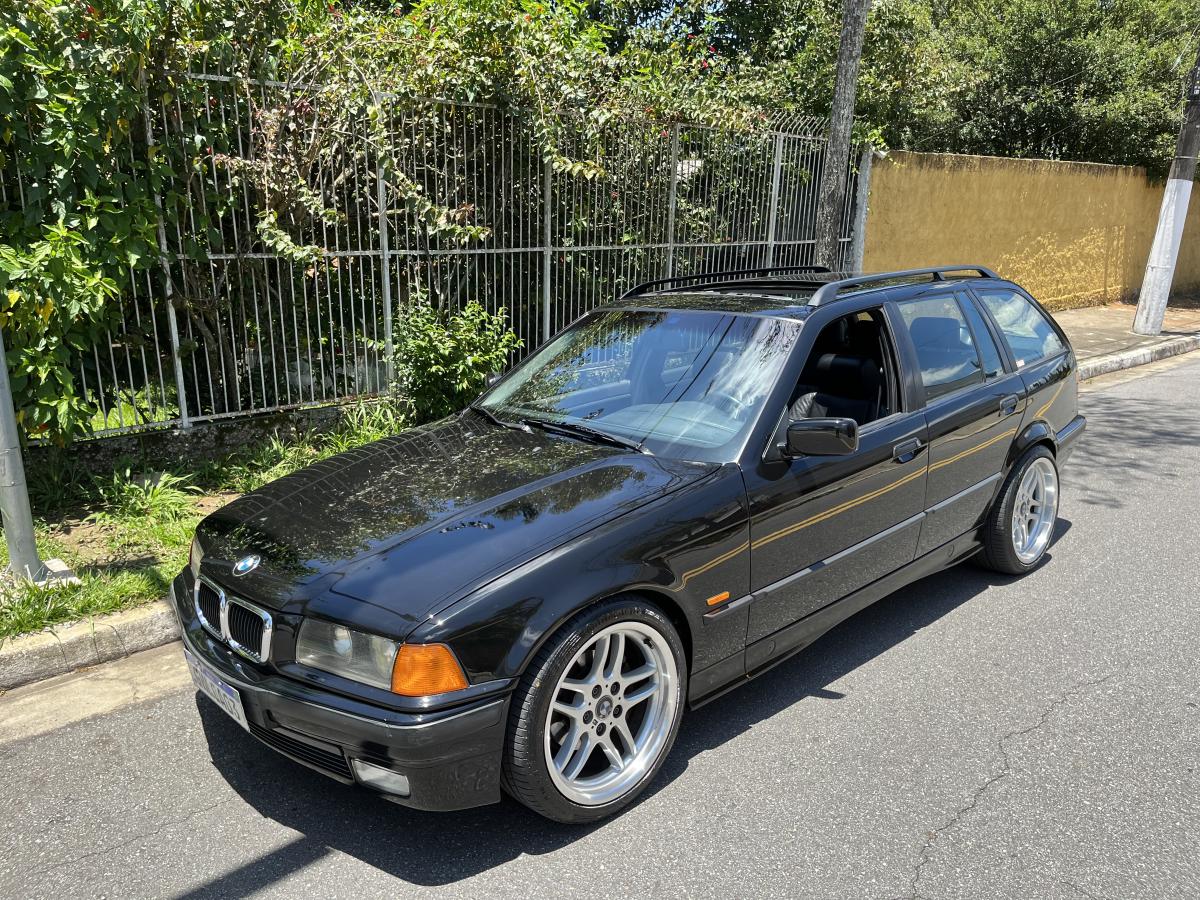 avv-bmw-328i-touring-mec-venda-es4gdut-imagem-018