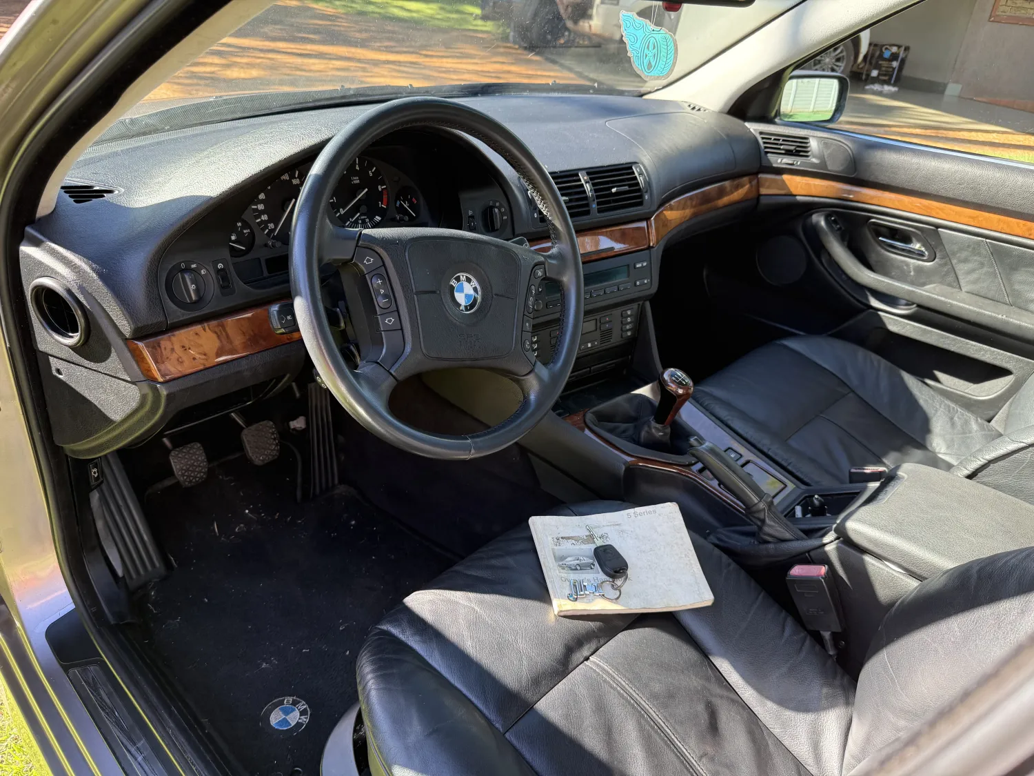 avv-bmw-528i-venda-da70fe1-imagem-001