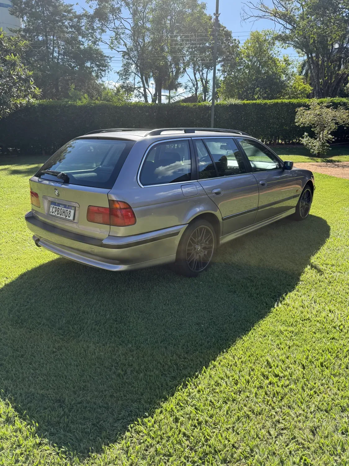 avv-bmw-528i-venda-da70fe1-imagem-009