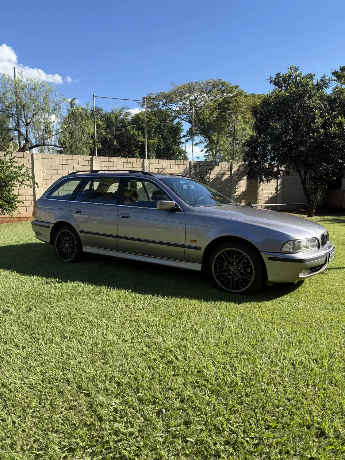 avv-bmw-528i-venda-da70fe1-imagem-013