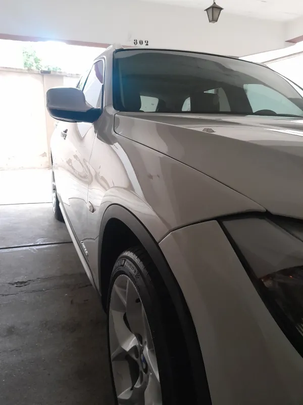 avv-bmw-x1-venda-26b6a39-imagem-020