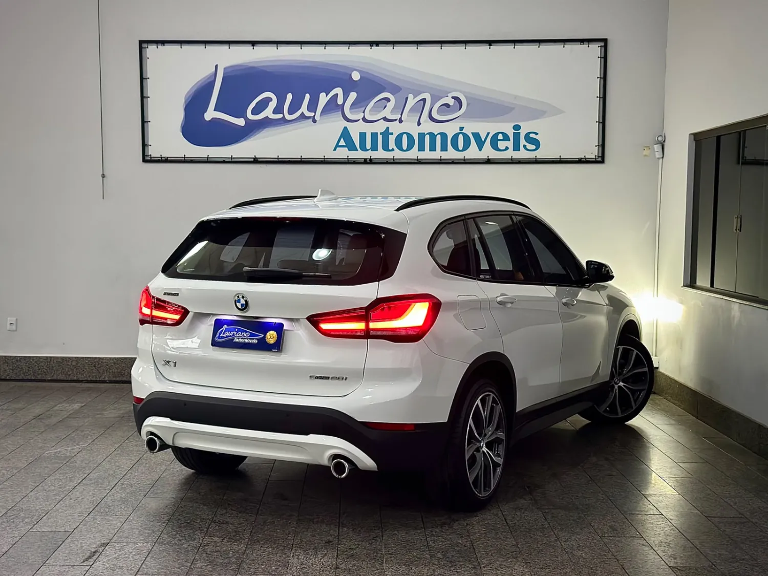 avv-bmw-x1-venda-e65c6d9-imagem-002