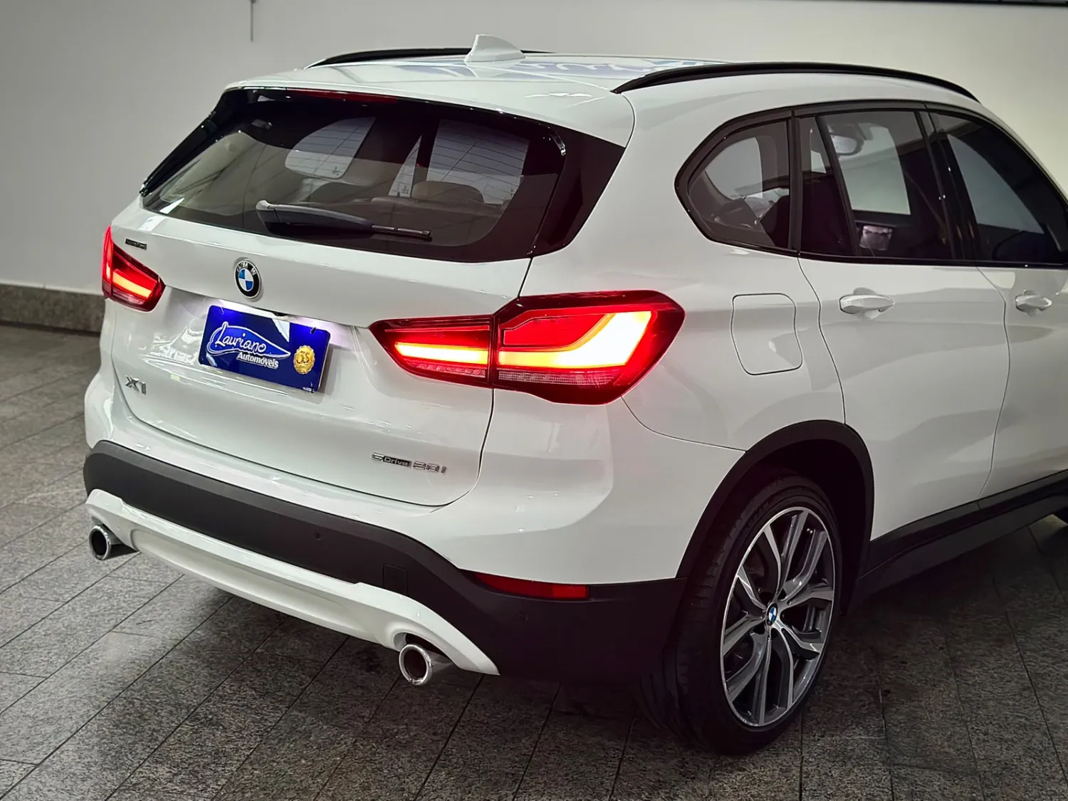 avv-bmw-x1-venda-e65c6d9-imagem-006
