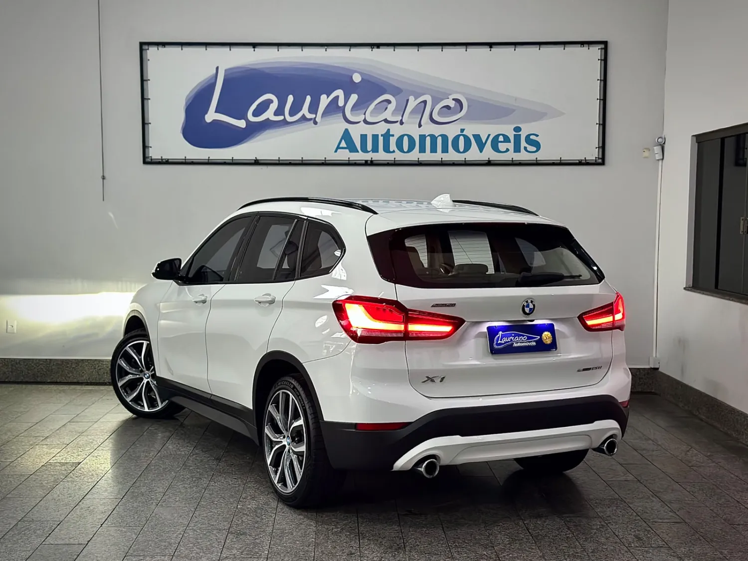 avv-bmw-x1-venda-e65c6d9-imagem-019