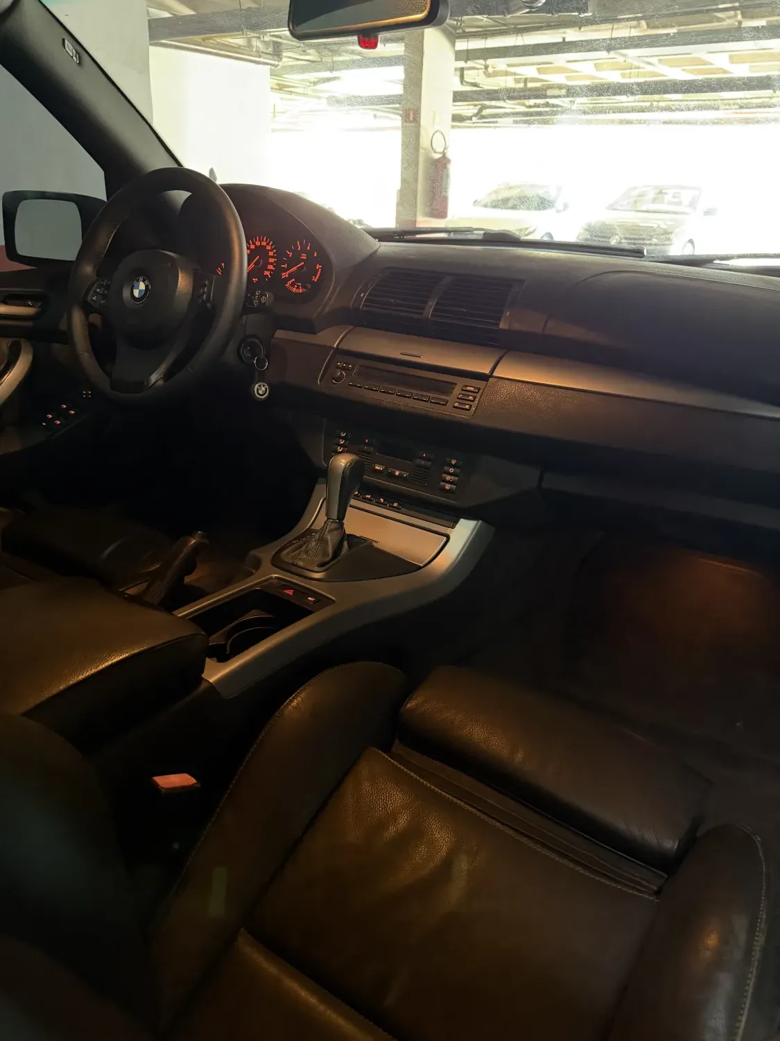 avv-bmw-x5-venda-48fbf41-imagem-007