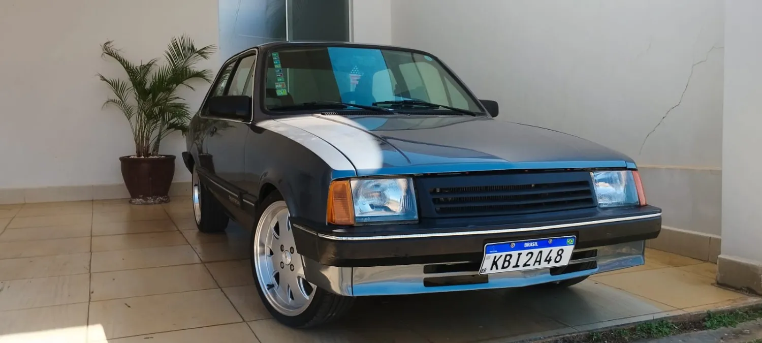 avv-chevrolet-2-doors-sedan-venda-687a5be-imagem-019