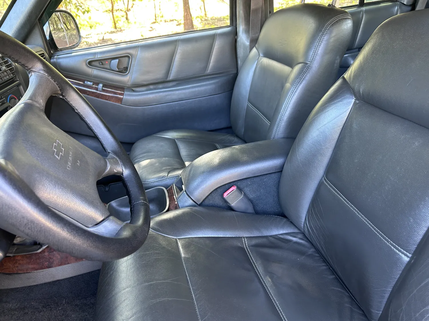 avv-chevrolet-blazer-executive-4-3-6cc-venda-75idblc-imagem-026