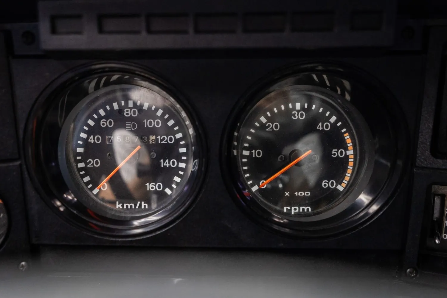 avv-chevrolet-c20-c-20-dupla-custom-venda-ije2i0n-imagem-012