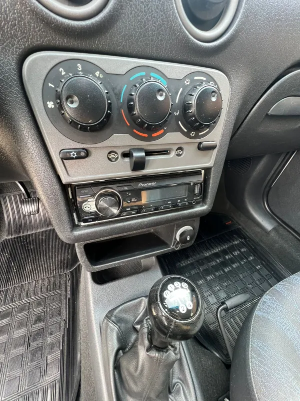 avv-chevrolet-celta-venda-1cba397-imagem-008