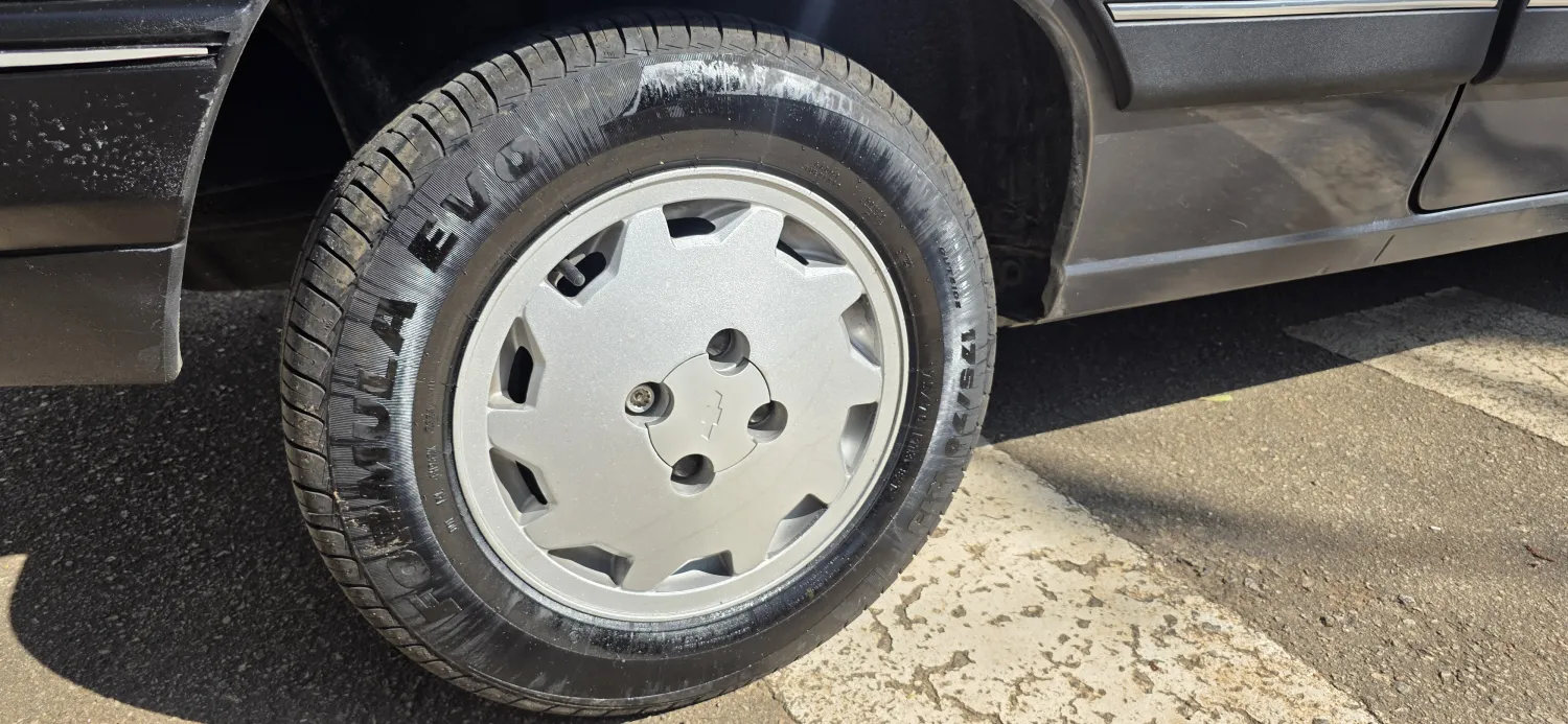 avv-chevrolet-kadett-venda-7fd2ed5-imagem-011