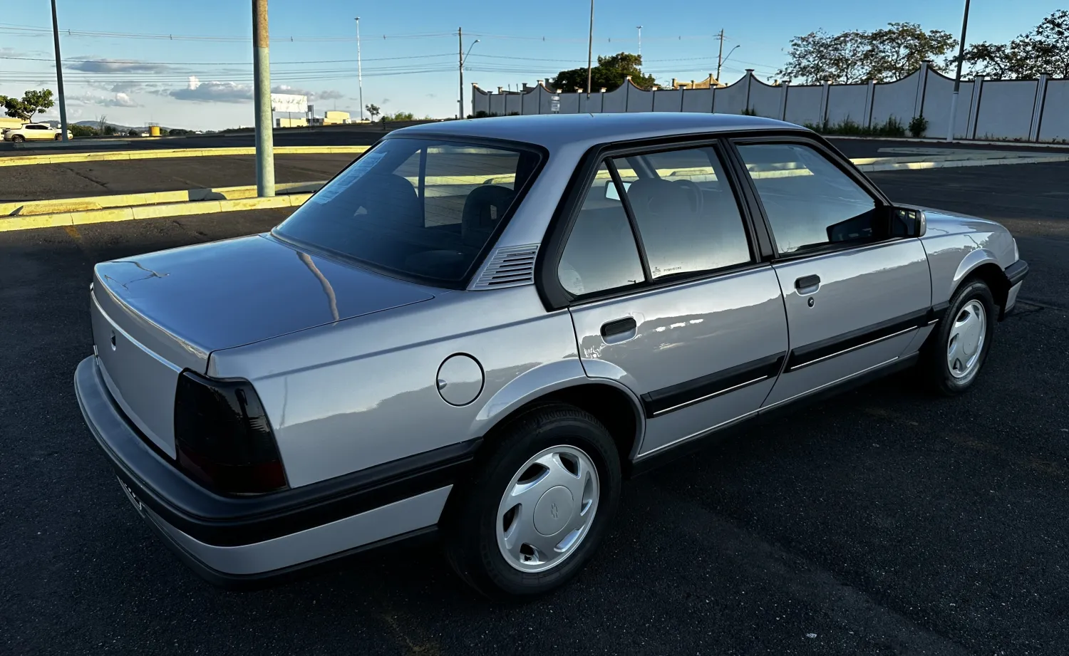 avv-chevrolet-monza-classic-se-venda-wpfygkn-imagem-009