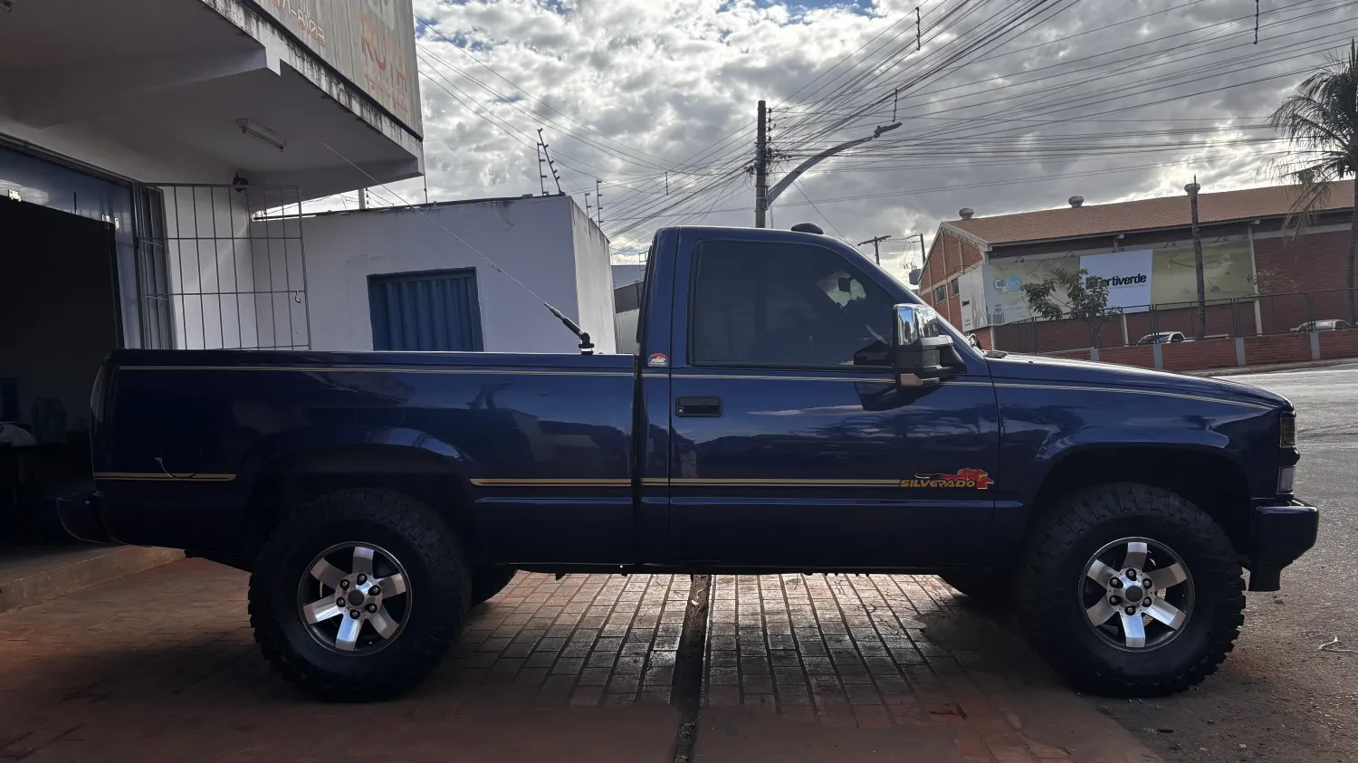 avv-chevrolet-silverado-venda-1e4206a-imagem-021