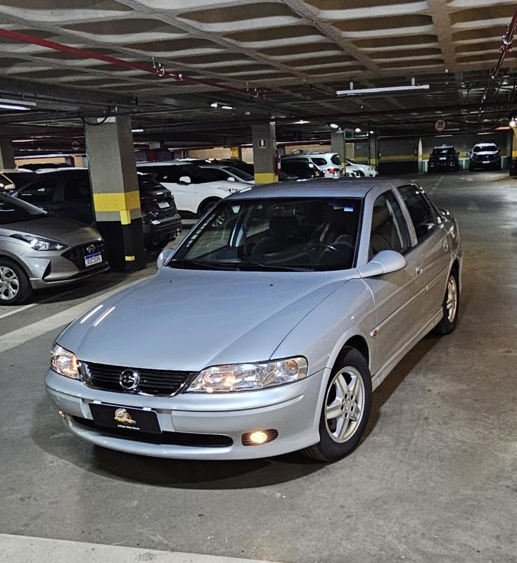 avv-chevrolet-vectra-cd-venda-ru1itvl-imagem-023