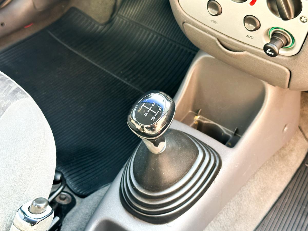 avv-ford-courier-sport-venda-99r77wx-imagem-011