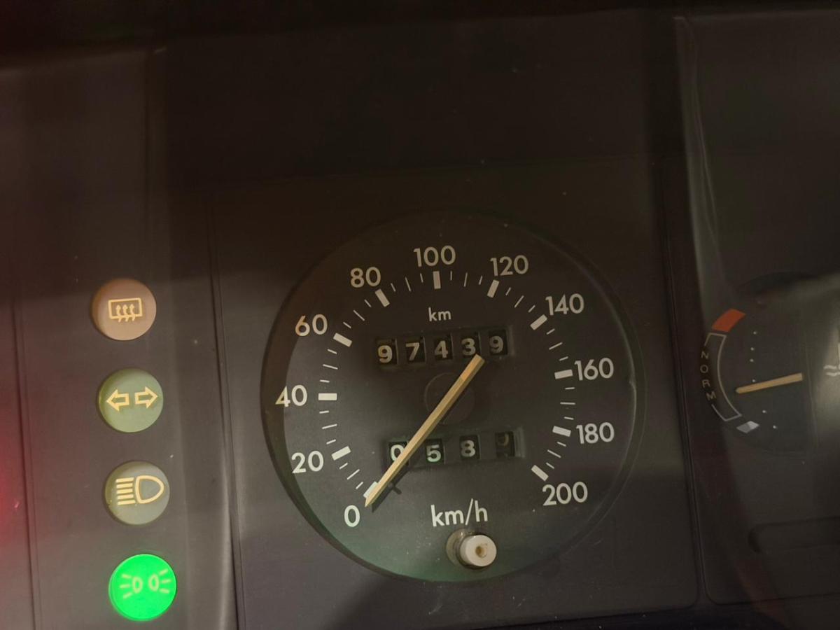 avv-ford-escort-1-0-hobby-8v-gasol-venda-krwy9to-imagem-009