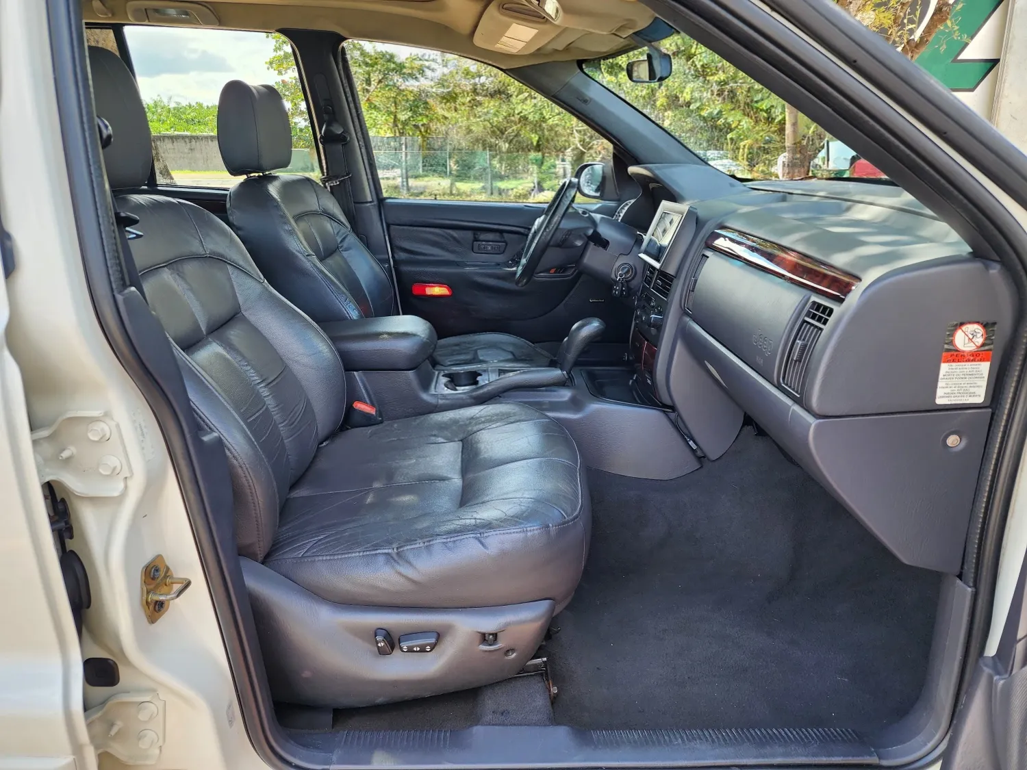 avv-jeep-cherokee-venda-a13856c-imagem-009