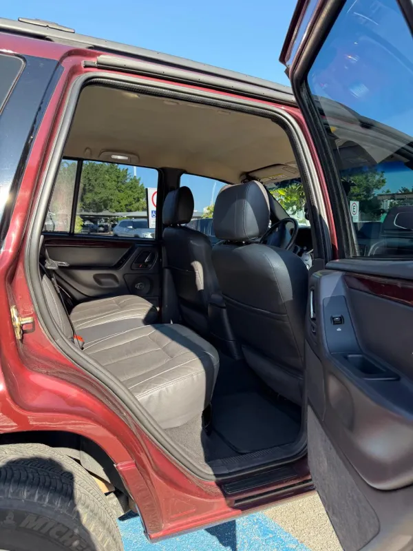 avv-jeep-grand-cherokee-venda-0528fbc-imagem-010