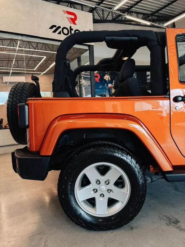avv-jeep-wrangler-sahara-3-8-v6-venda-j17q2ai-imagem-008