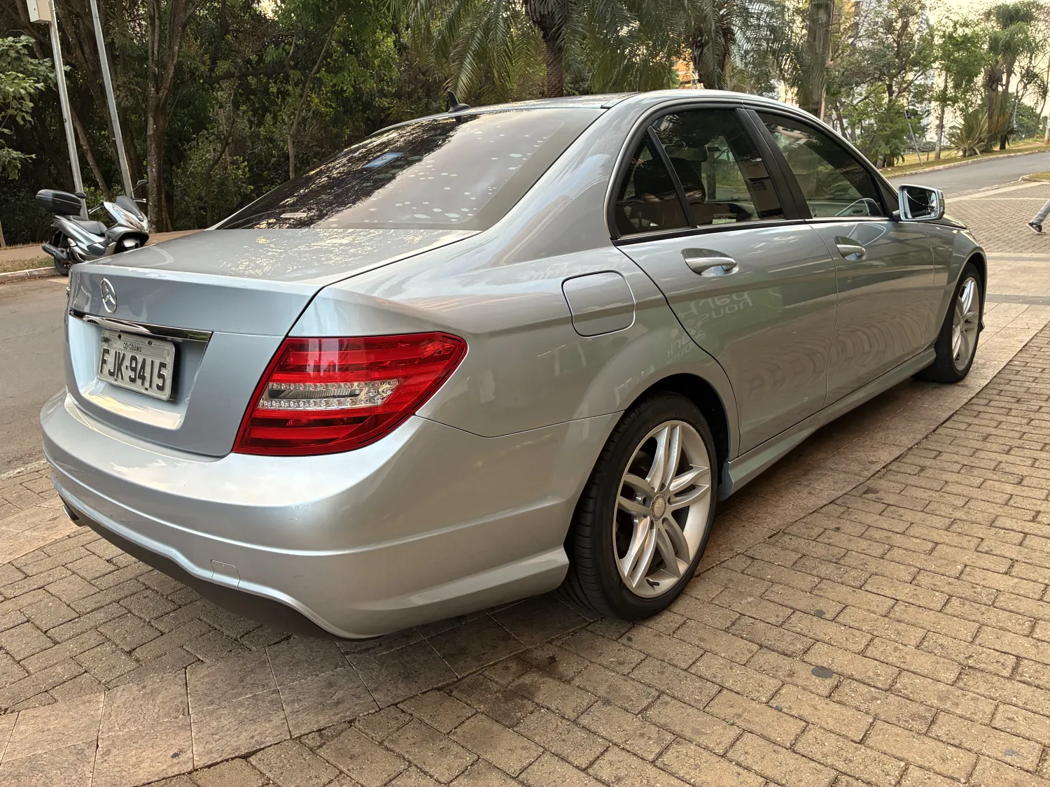 avv-mercedes-benz-c180-venda-92b411b-imagem-006