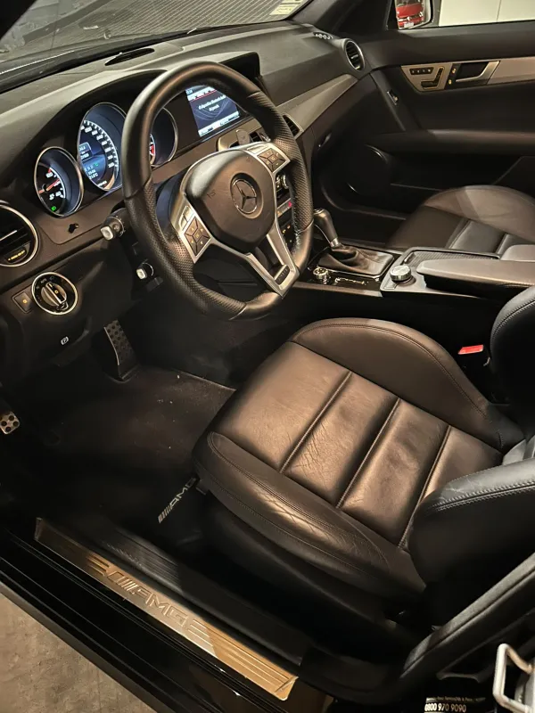 avv-mercedes-benz-c63-amg-venda-b461a26-imagem-006