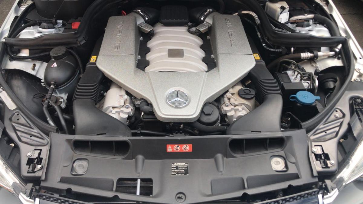avv-mercedes-benz-c63-amgvenda-pj07mhq-imagem-015