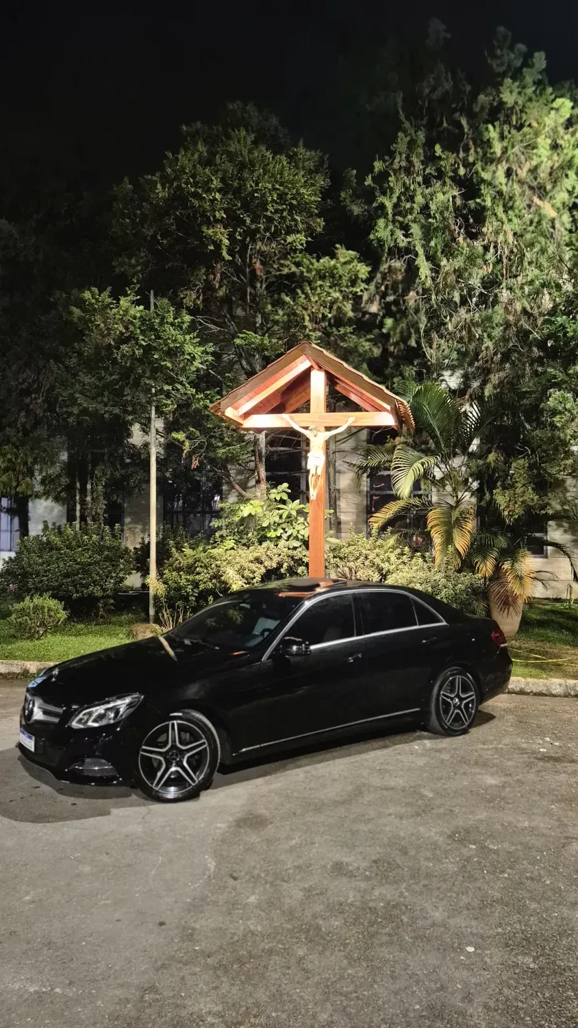 avv-mercedes-benz-e250-venda-b724b3a-imagem-009