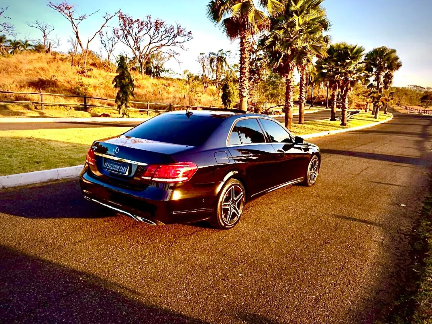avv-mercedes-benz-e250-venda-b724b3a-imagem-019