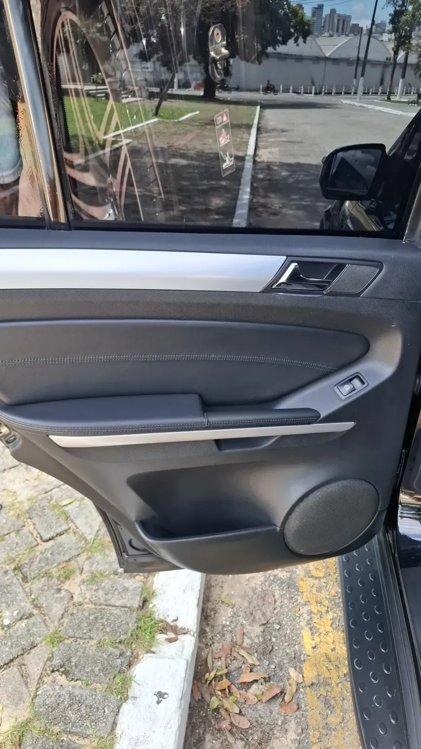 avv-mercedes-benz-ml-63-amg-venda-622acea-imagem-017