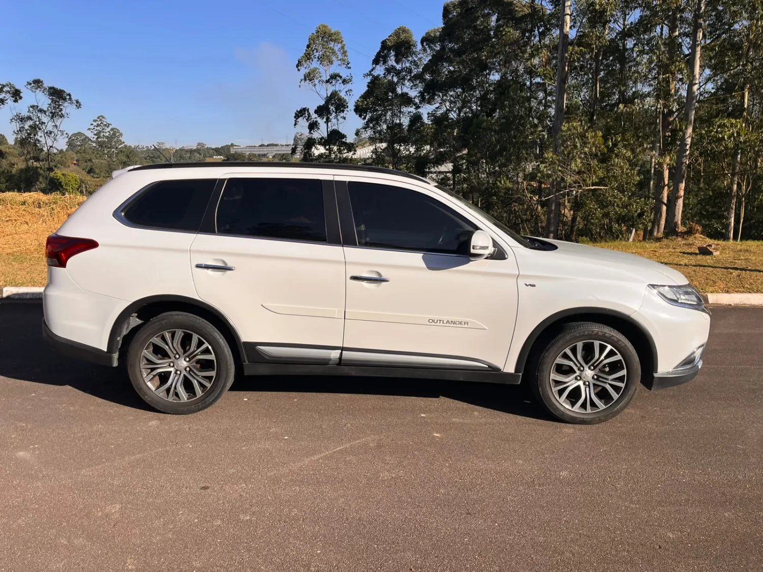 avv-mitsubishi-outlander-gt-ftp-venda-qd3ug0v-imagem-023