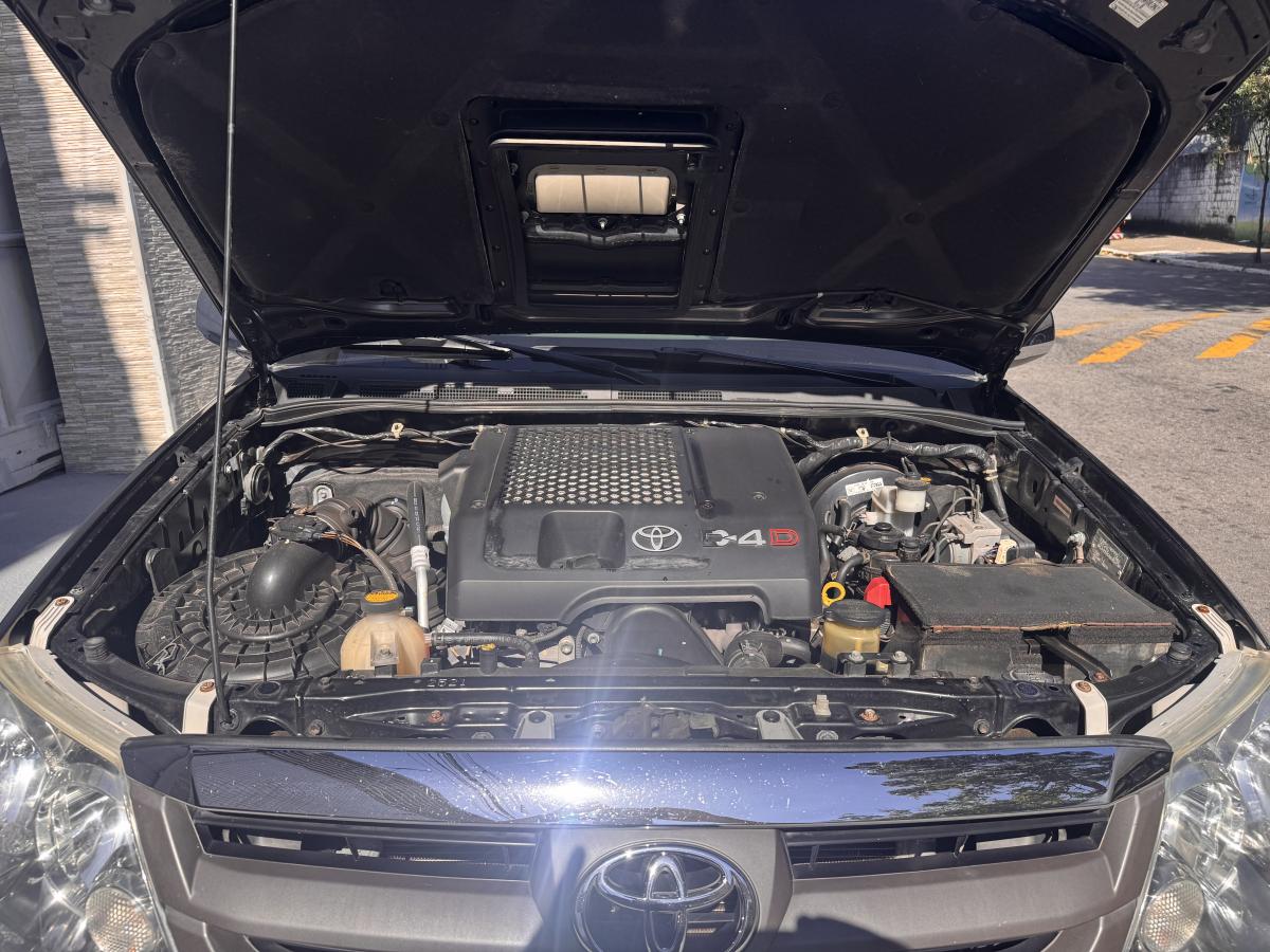 avv-toyota-hilux-sw4-srv-venda-5wj7jzr-imagem-009