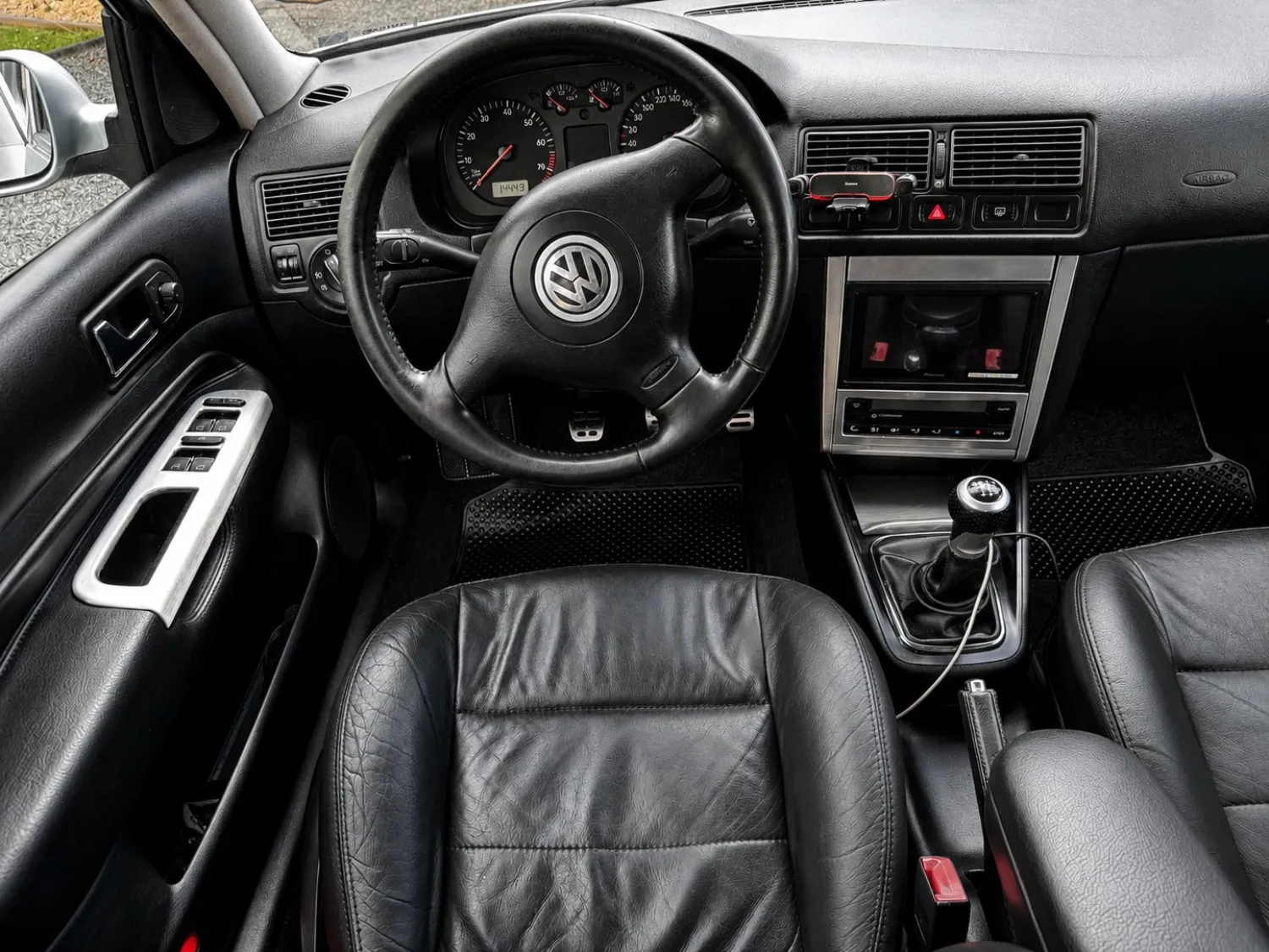 avv-volkswagen-golf-venda-2eeeace-imagem-012