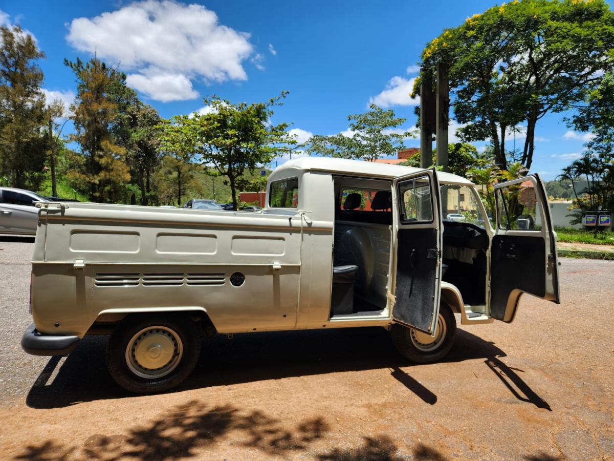 avv-volkswagen-kombi-cabine-dupla-venda-9ztnw46-imagem-007