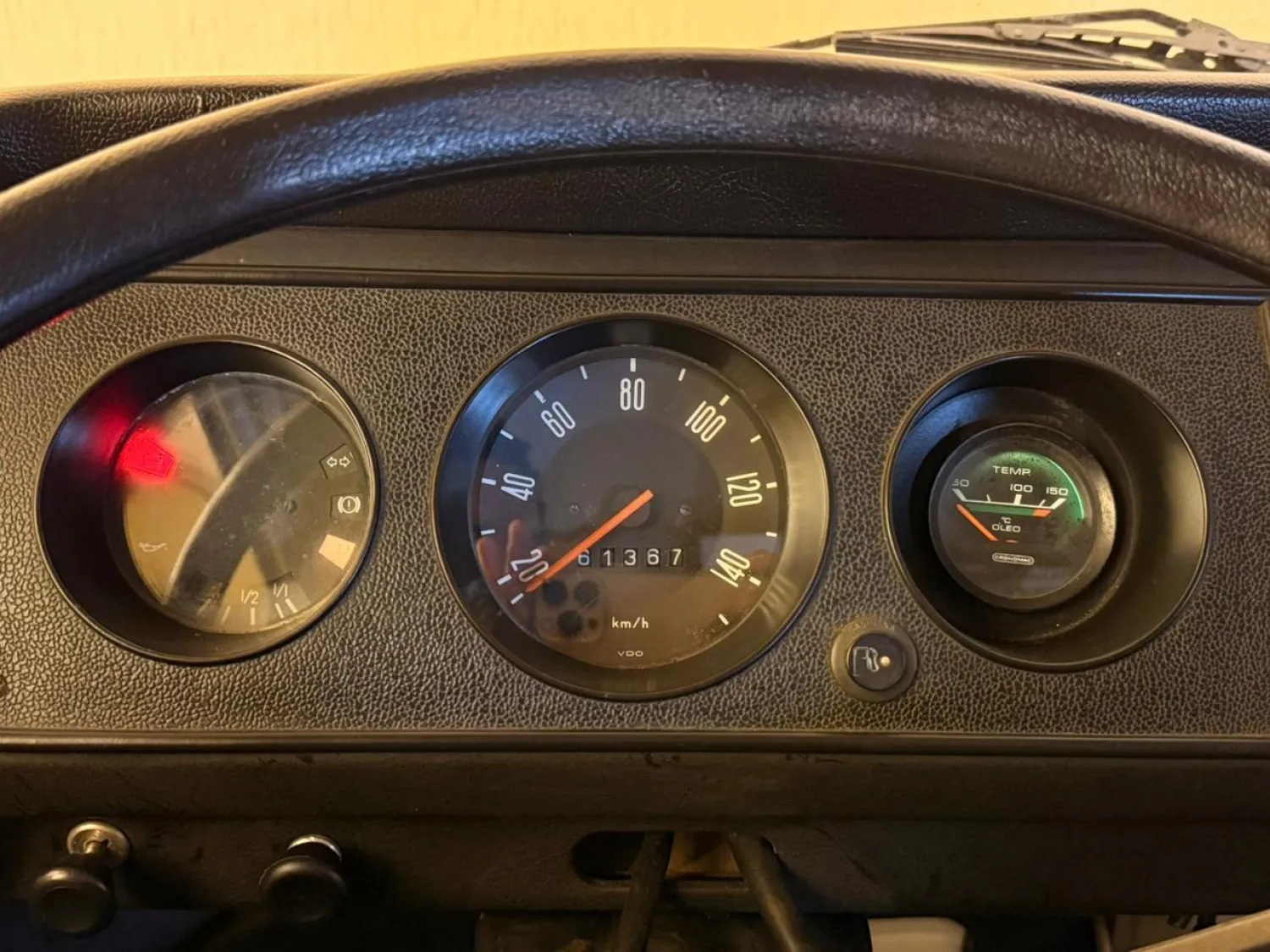 avv-volkswagen-kombi-safari-karmannghia-venda-2fu4g16-imagem-018