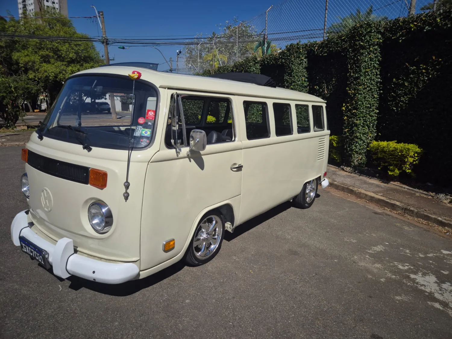 avv-volkswagen-kombi-venda-2bc4db2-imagem-002