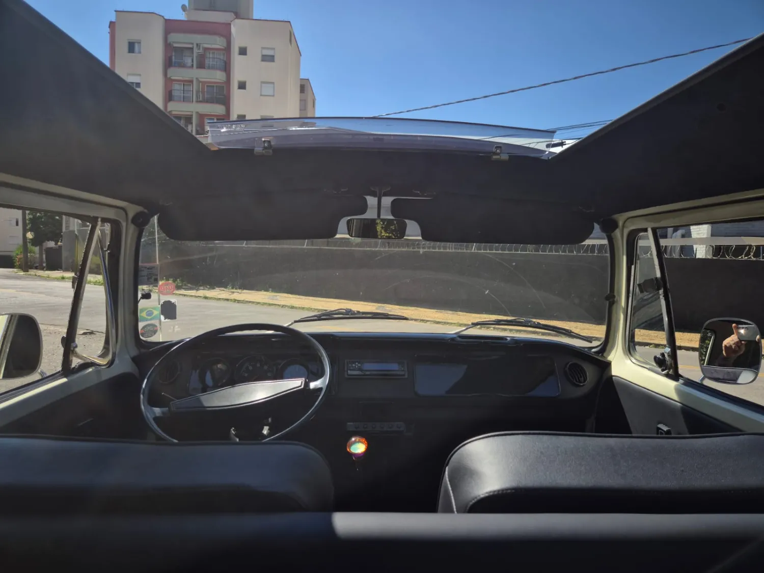 avv-volkswagen-kombi-venda-2bc4db2-imagem-018