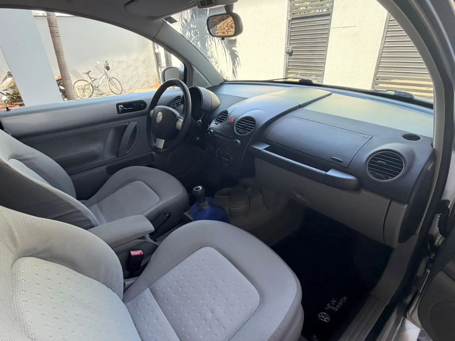 avv-volkswagen-new-beetle-venda-2d915c1-imagem-020