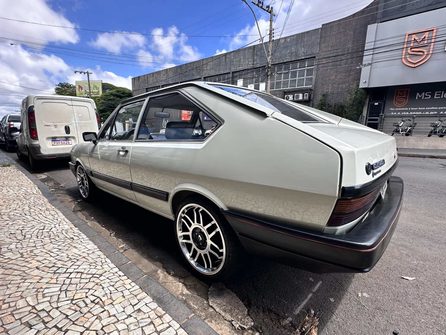 5qxr9zq-imagem-005