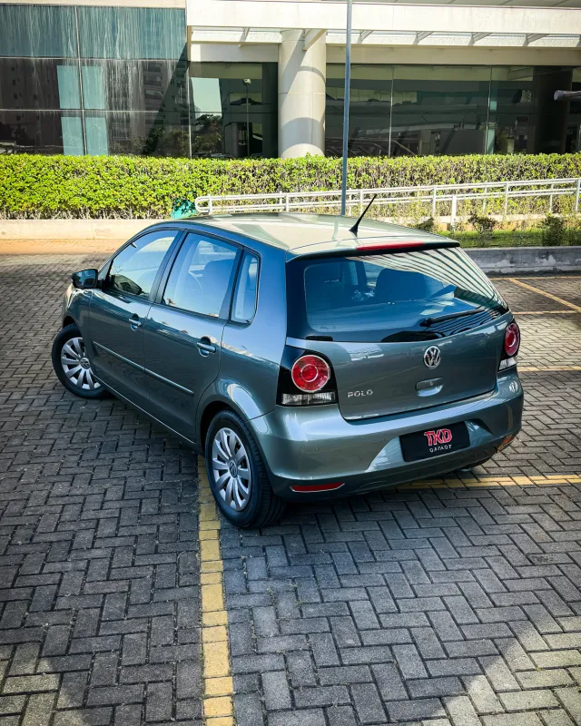 avv-volkswagen-polo-1-6-venda-dls63d9-imagem-006