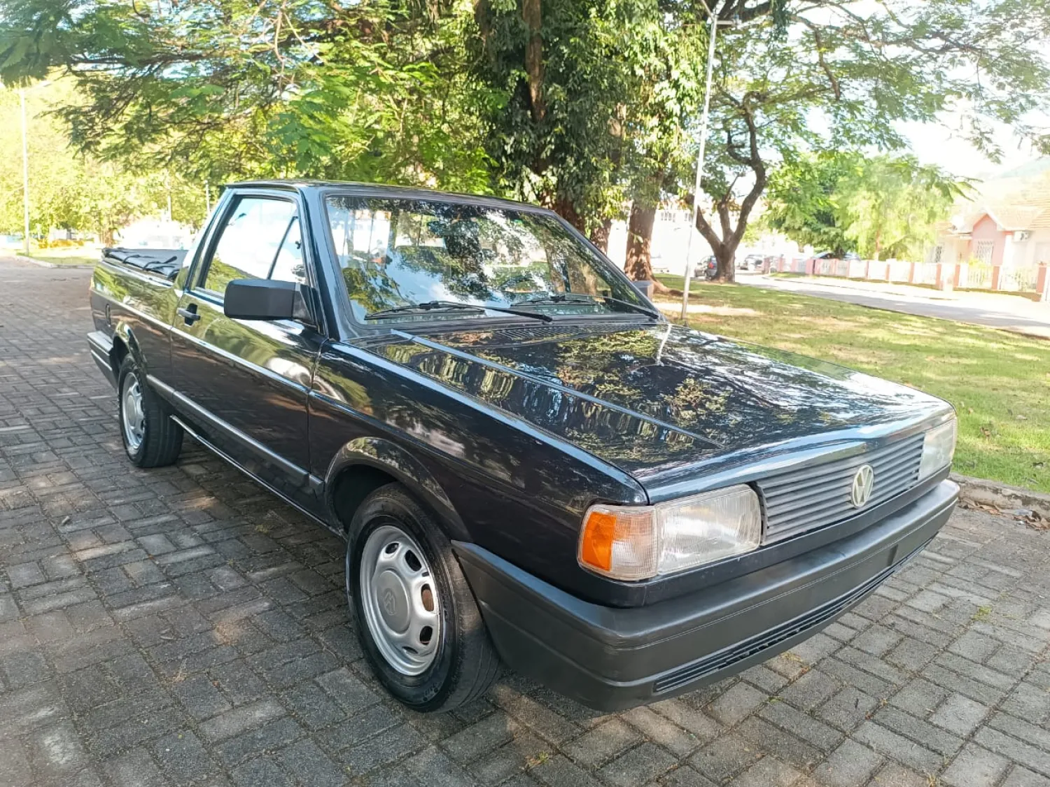 avv-volkswagen-saveiro-venda-1f5a31d-imagem-006