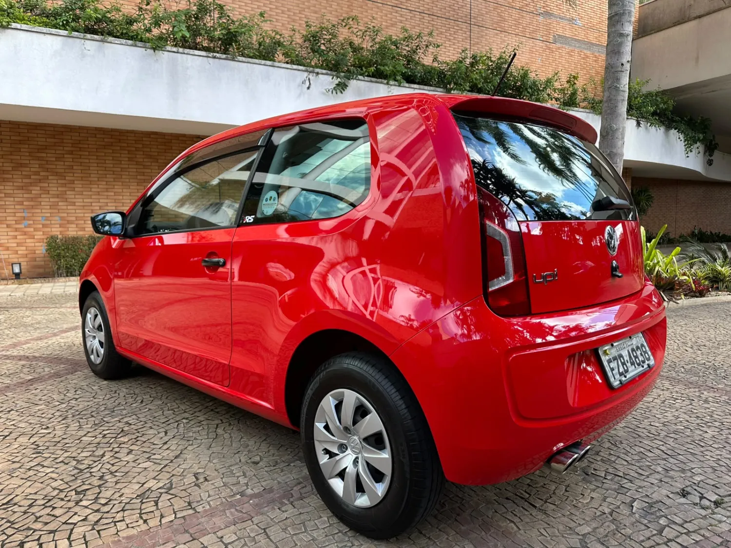 avv-volkswagen-up-take-2-portas-venda-lahe8sy-imagem-003